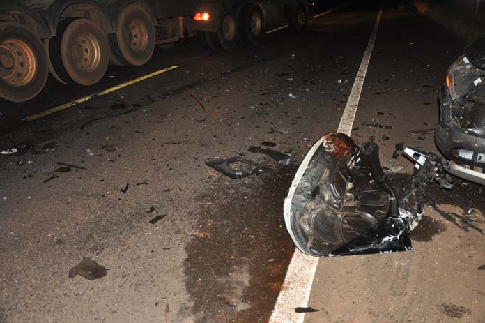 Colis&atilde;o entre um ve&iacute;culo f&uacute;nebre e uma caminhonete deixa uma pessoa morta na BR-060 em Chapad&atilde;o do Sul 