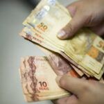 Prefeitura paga 50% do 13º salário na segunda-feira (20) e injeta recursos na economia de Chapadão do Sul