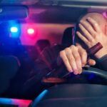 Motorista de 19 anos é preso por dirigir embriagado após trafegar na contramão em Costa Rica