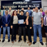 Yan Gouveia por destaque no futebol sul-mato-grossense recebe homenagem camara Paraíso