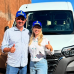 Prefeito Rodrigo Freitas recebe nova van destinada à Assistência Social de Cassilândia