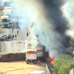 Colisão entre duas carretas provoca incêndio e interdita trecho da MS-306 entre Cassilândia Paranaiba