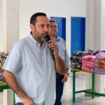 Prefeitura de Alcinópolis entrega cobertores a famílias em situação de vulnerabilidade.
