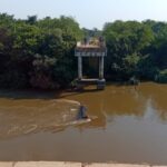 Motorista morre após ponte Rio Taquari desabar no Pantanal e carreta ficar submersa