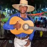 Violeiro desaparecido é encontrado morto ao lado de motocicleta em estrada