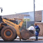 Prefeitura de Chapadão do Sul intensifica operação e acelera retirada de entulhos no Esplanada IV