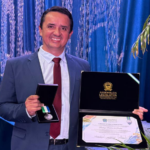 Prefeito Rodrigo Freitas recebe Comenda do Mérito Legislativo em solenidade da Assembleia Legislativa de MS