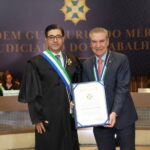 Paulo Corrêa é homenageado com a Comenda do Mérito Judiciário do Trabalho pelo TRT-24